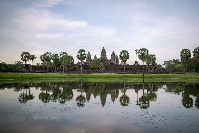 Explore the real Siem Reap Cambodia with a local guide - 5:00 AM at Angkor Wat
