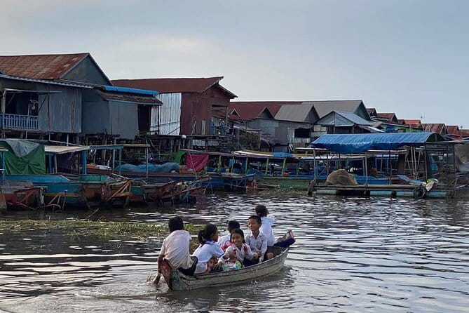Exploring the Enchanting Kampong Phluk Floating Village - How the seasons change what you see