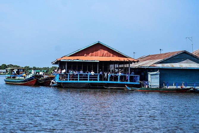 Floating Kompong Pluk Car+Tour Guide + Boat ticket ( Shear Tour ) - Pickup from Siem Reap and the shared minivan