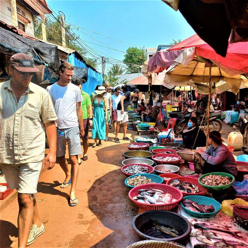 Floating Village-Mangroves Forest Tonle Sap Lake Boat Tour - Tonle Sap and the crocodile farm stop