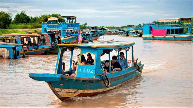 Floating Village-Mangroves Forest Tonle Sap Lake Boat Tour - The morning route from Siem Reap to the lake