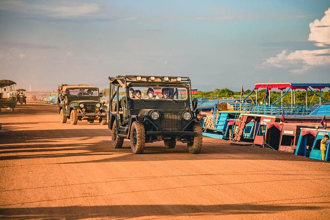 Floating Village Sunset Boat & Jeep Tour - Inclusive Drinks - Why this four-hour outing feels different from a standard lake trip