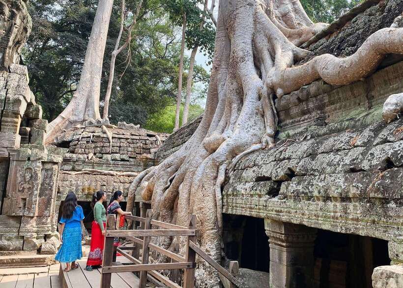 From Phnom Penh: Angkor Wat, Bayon, and Ta Prohm Day Trip - Time for other grounds and possible extra stops