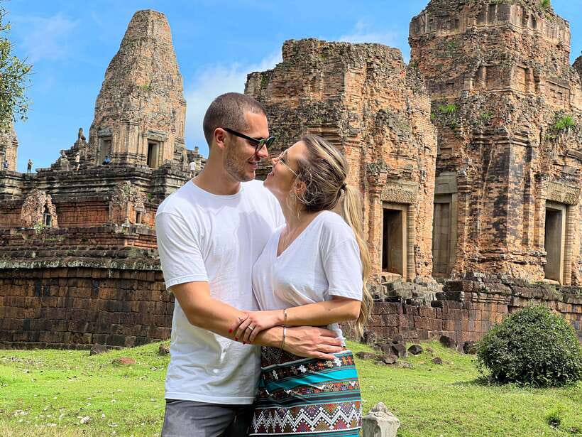 From Siem Reap: Angkor Wat Sunrise and Temples E-Bike Tour - Guides, photography, and the support tuk-tuk