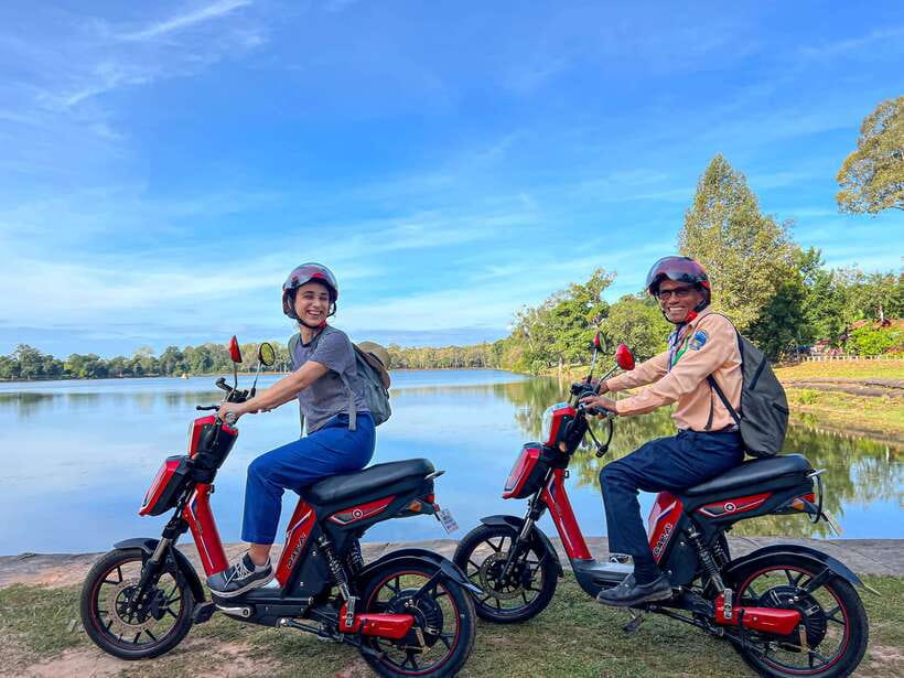 From Siem Reap: Angkor Wat Sunrise and Temples E-Bike Tour - The 4:40 am departure and Angkor Wat sunrise