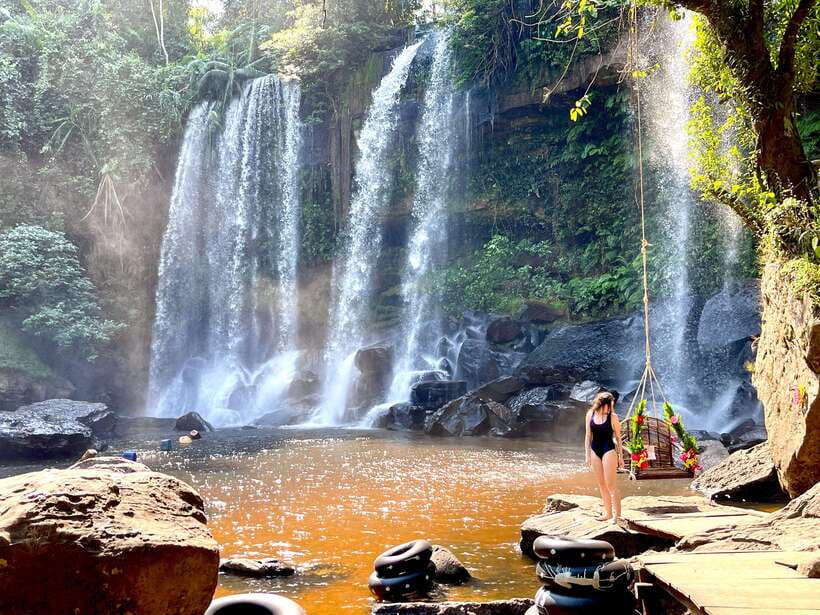From Siem Reap: Banteay Srei and Kulen Waterfall Guided Tour - Banteay Srei’s pink sandstone carvings