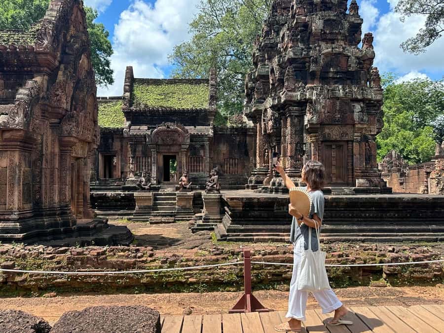 From Siem Reap: Banteay Srei Temple & Grand 5 Temple Tour - Ta Som: Tree roots and a memorable gateway