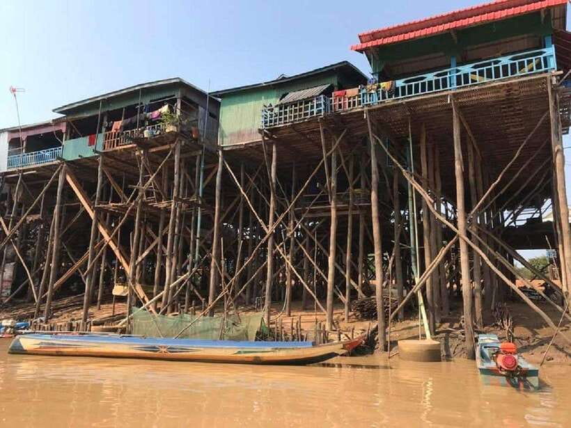 From Siem Reap: Floating Village Tour by Boat - The traditional village stop and local market