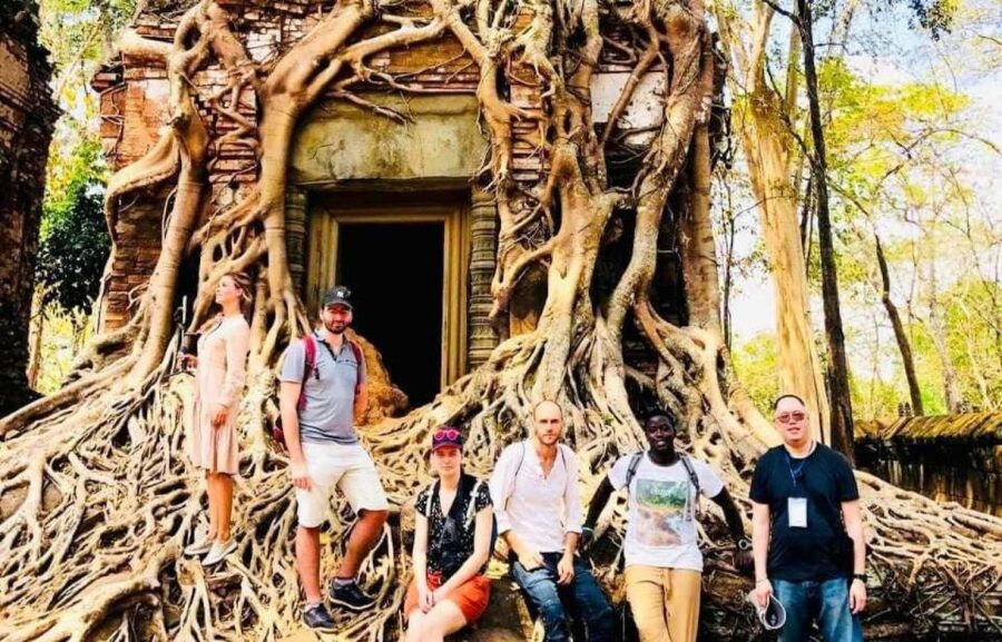 From Siem Reap: Koh Ker and Beng Mealea Temples Tour - Lunch, cold towels, and the practical rhythm of the day