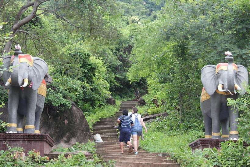 From Siem Reap: Phnom Kulen National Park Trekking Tour - Why Phnom Kulen Makes a Good Break From Siem Reap