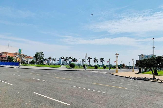 Full-Day Amazing Phnom Penh City Tours - The Royal Palace: Cambodia’s formal center