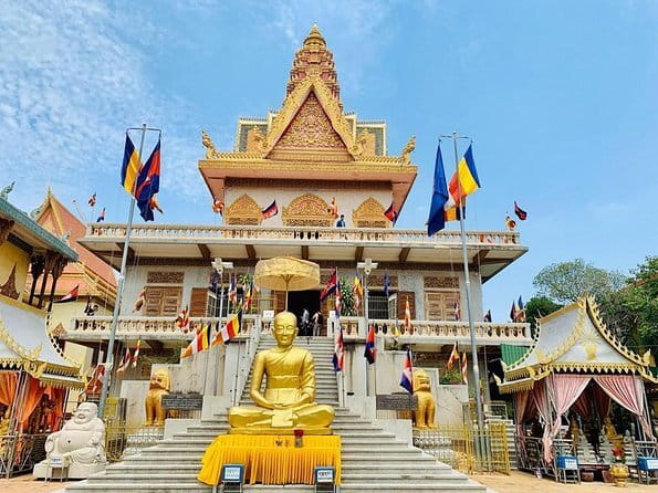 Full-Day Amazing Phnom Penh City Tours - Choeung Ek: a difficult hour outside the city