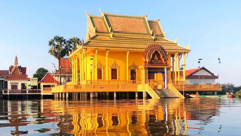 Full Day: Highlight Ruin and Floating Village - Why this temple and lake combination works