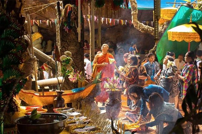 Full-Day Kulen Waterfall & 1000 Lingas Join-in Tour - The 90-minute ride from Siem Reap