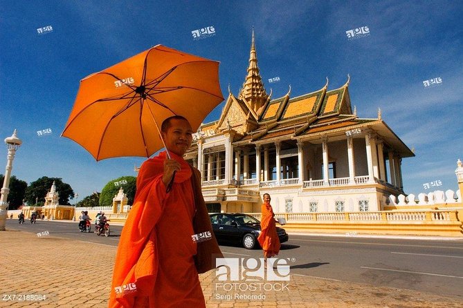 Full-Day Phnom Penh City Tours - Wat Phnom and the city’s oldest Buddhist landmark