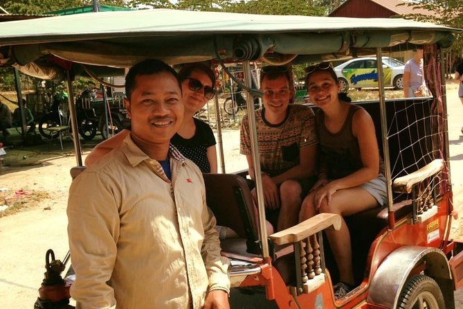 Full-Day Phnom Penh Tuk Tuk City Tours - Central Market and Phnom Penh’s everyday rhythm