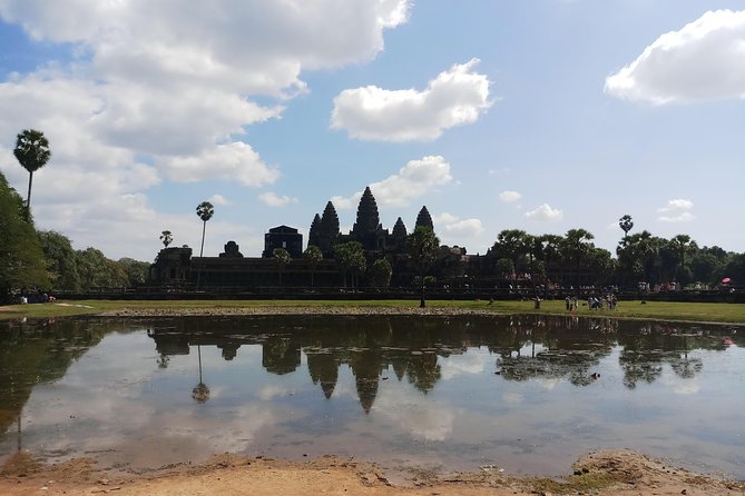 Full-Day Private Custom Tour in Siem Reap - Villages, rice fields, and everyday Cambodia
