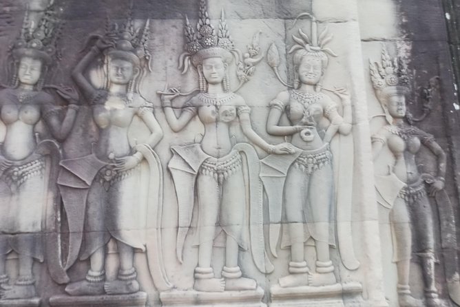 Full-Day Private Custom Tour in Siem Reap - Museums, silk, and the Landmine Museum