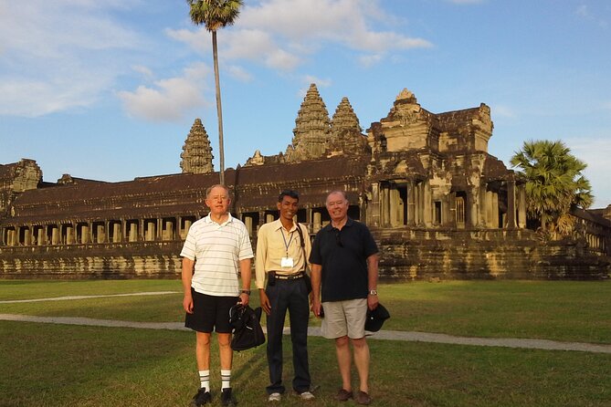 Full-Day private Tour with Sun Rise in Lost City & Angkor Wat from Siem Reap - Angkor Wat: Two Hours Inside Cambodia’s Great Temple
