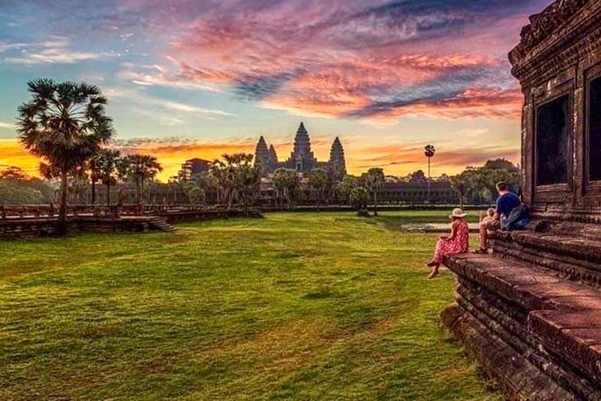 Full-day Private VIP Tour to Angkor Complex - Phimeanakas and the royal enclosure