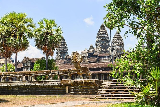 Full-Day Temples of Angkor Small Group Tour - The essential facts at a glance