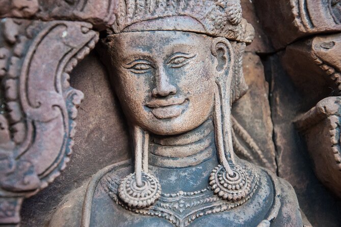Full Day to Banteay Srei, Kulen National Park and Beng Mealea - Preah Ang Thom and the mountain’s living faith