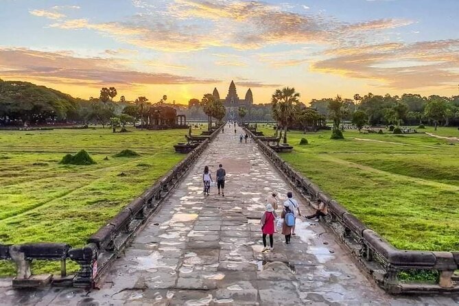 Full Day Tour Angkor Wat Sunrise and Siem Reap Temples - Key points at a glance