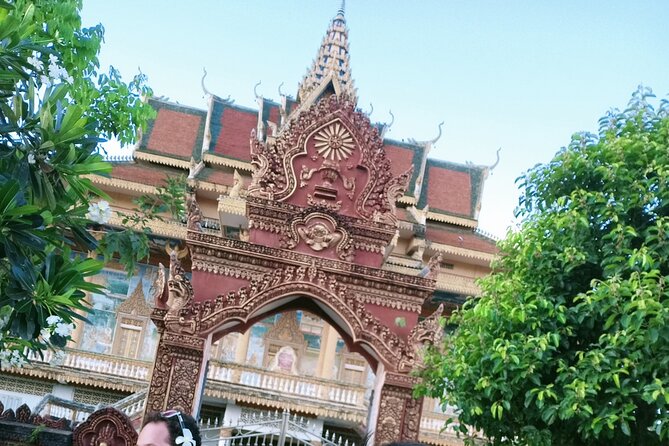 Full Day tour .City tour.Countryside.Bamboo Train.Secret Bat Cave - Transport, comfort, and the shape of the day