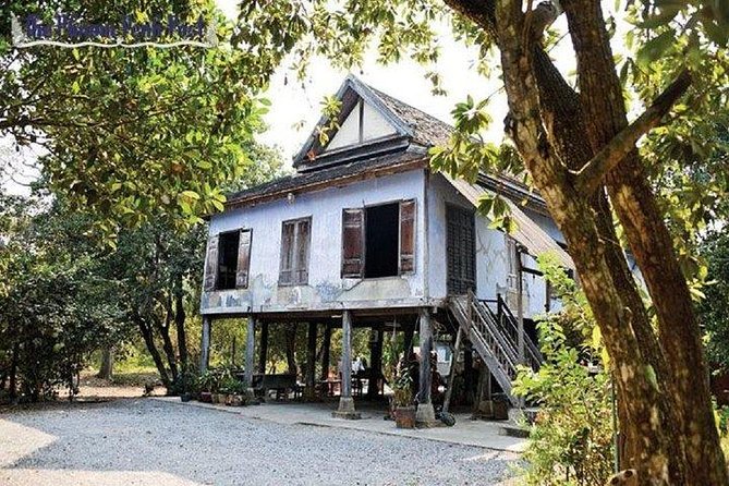 Full Day-Tour: Handicraft, Bamboo train, Killing cave. Bat cave - Kampong Pil and the Sangke River villages
