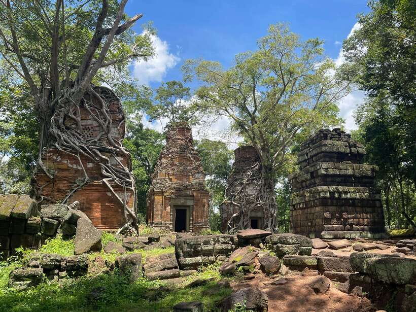 Full-Day Tour: Phnom Kulen Waterfall, Koh Ker & Beng Mealea - Phnom Kulen: waterfall, Buddha, and the River of a Thousand Lingas
