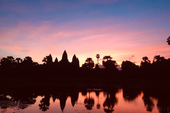 Golden Hours: Angkor wat sunrise photography tour with a pro! - Bayon’s stone faces at Angkor Thom