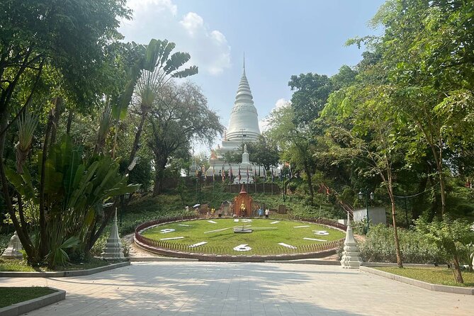 Guided Phnom Penh Heritage Tour - From the No Problem Villa to the Royal University of Fine Arts