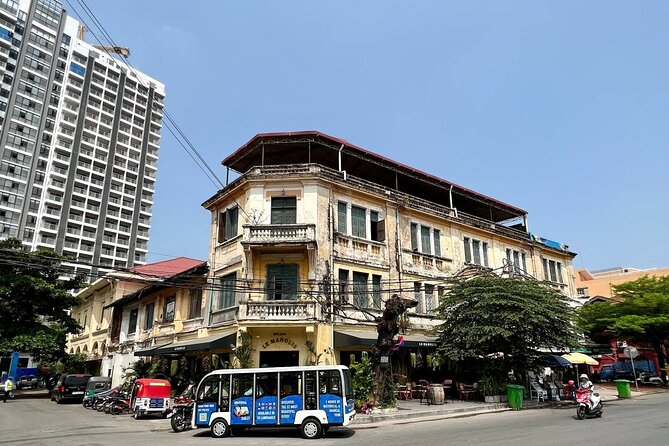 Guided Phnom Penh Heritage Tour - Chinese houses, Hokkien Temple, and the old Naga Bridge