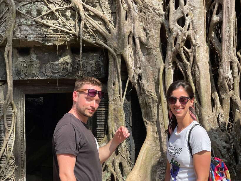 Guided Tour of Angkor Wat, Bayon, Ta Prohm, and Banteay Srei - Why this one-day temple route works