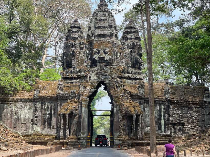 Guided Tour of Angkor Wat, Bayon, Ta Prohm, and Banteay Srei - Angkor Thom and Bayon’s stone faces