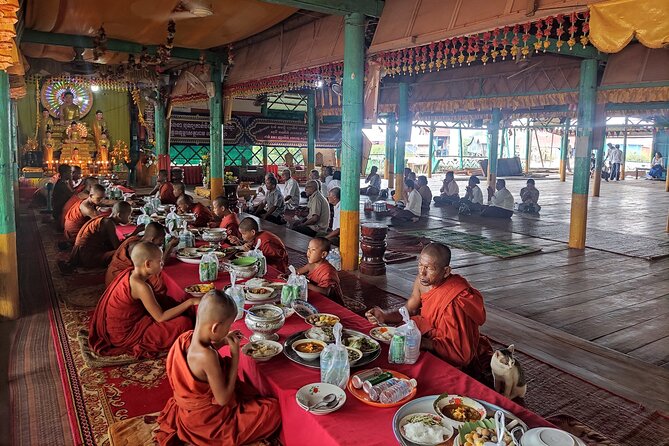 Half Day Kampong Phluk with Sunset, Boat and Guide from Siem Reap - The optional canoe through the mangrove forest