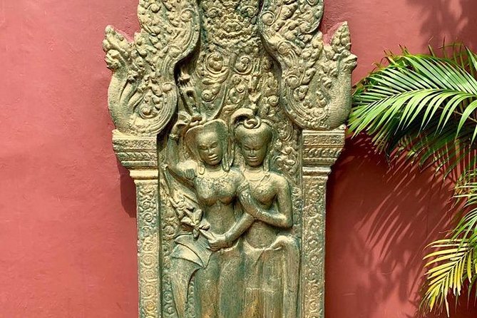 Half-Day Phnom Penh City Tours - Wat Phnom rises above the city
