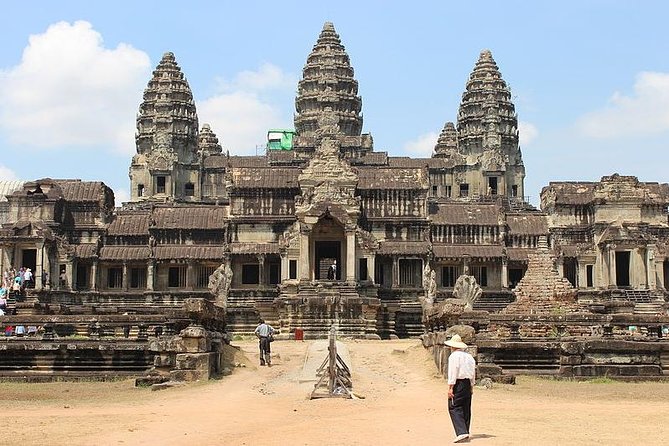 Half Day Private Splendour of Angkor Wat Cultural Tour - What the private format changes