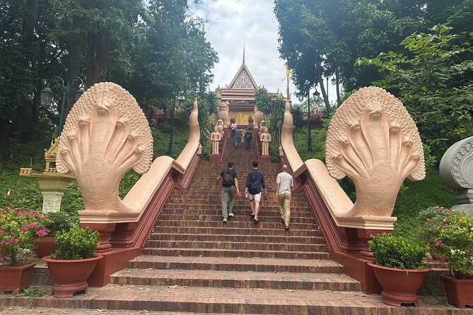Half Day Tour to Royal Palace, Wat Phnom & Independent Monument - Who should book this Phnom Penh tour?