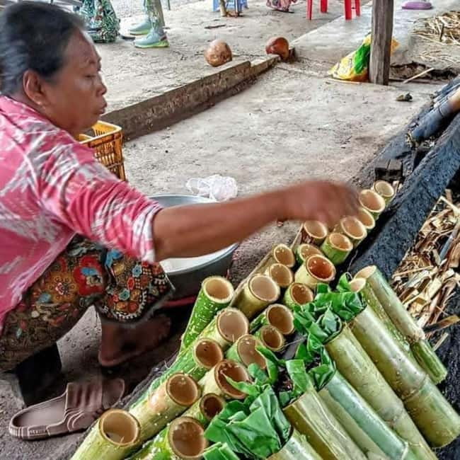 Handicraft tour/rice paper,/rice wine/bat cave Sun Set - Phnom Sampov, the killing cave, and the climb