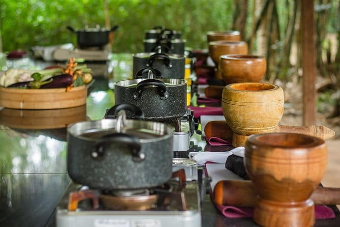 Head, Back and Shoulder Massage in Phnom Penh - Why the private format matters