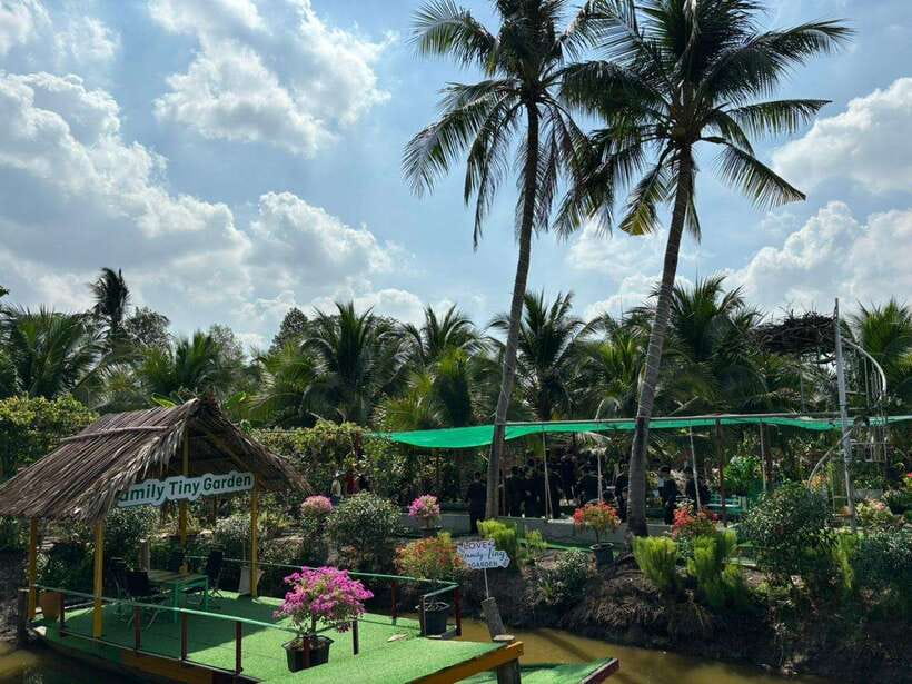 Ho Chi Minh City: 2-Day Bike & Kayak Mekong Delta Tour - From Ho Chi Minh City to the Mekong at 7:40am