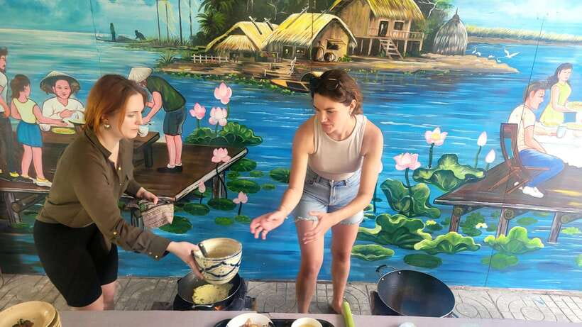 Ho Chi Minh City: 2-Day Bike & Kayak Mekong Delta Tour - A 5:30am bicycle ride through rice country