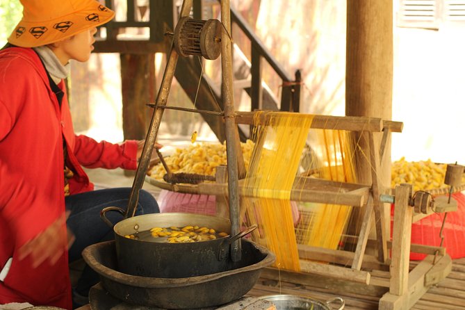 Island Community Life in Phnom Penh - What the $172 price delivers