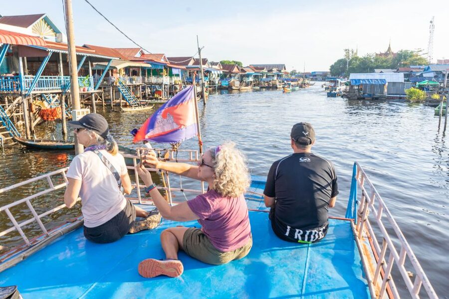 Kampong Phluk: Floating Village Sunset Bike Tour or E-Bike - Sunset on Tonle Sap Lake