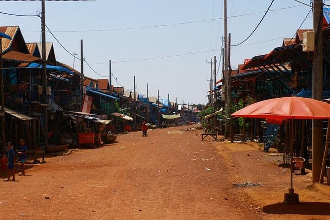 Kampong Phluk Floating Village & Sunset Lake Canoe Tour - The ride from Siem Reap to the lake