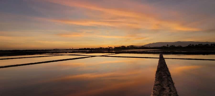 Kampot Countryside include Pepper farm, Salt field & Lake - Brateak Krola and a difficult Cambodian past
