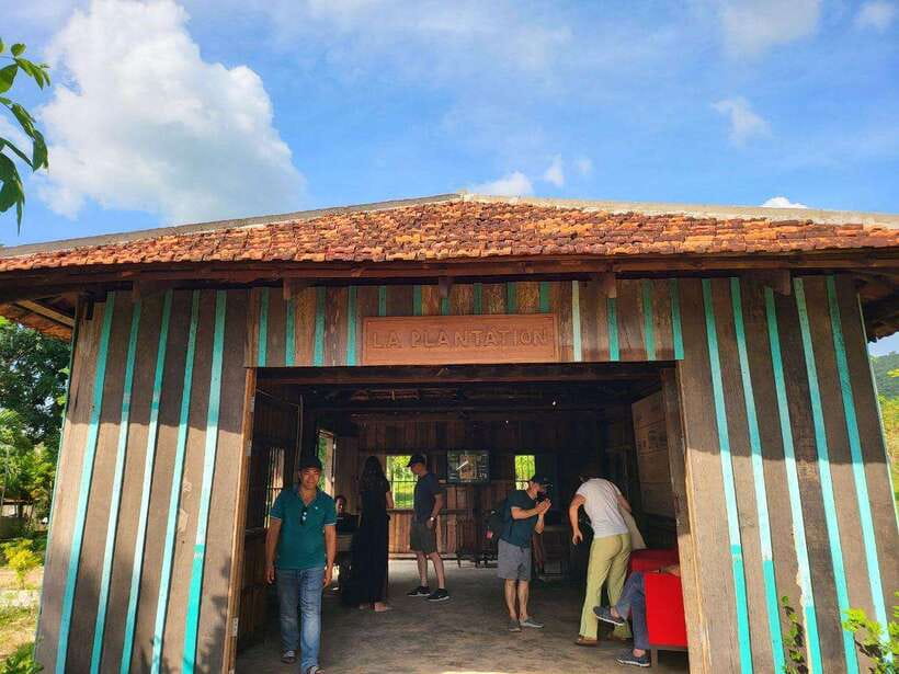 Kampot Pepper Farm, Salt Fields, Cave from Sihanoukville - Phnom Chhngok Cave Temple and the climb underground