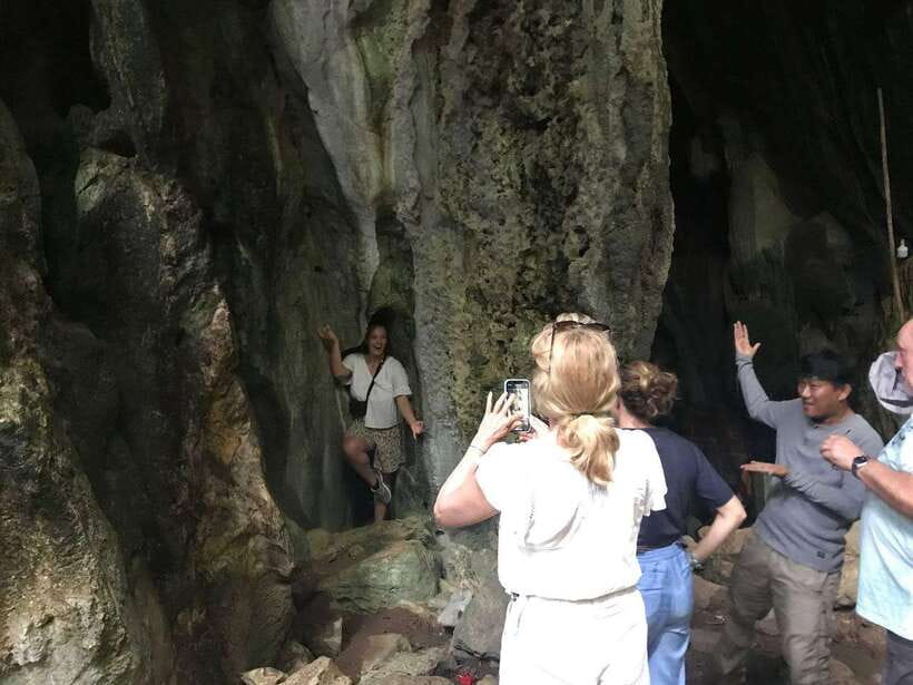 Kampot Pepper Farm Tour: Salt Fields, La Plantation & Cave - Brateak Krola Lake: a quiet pause in the countryside