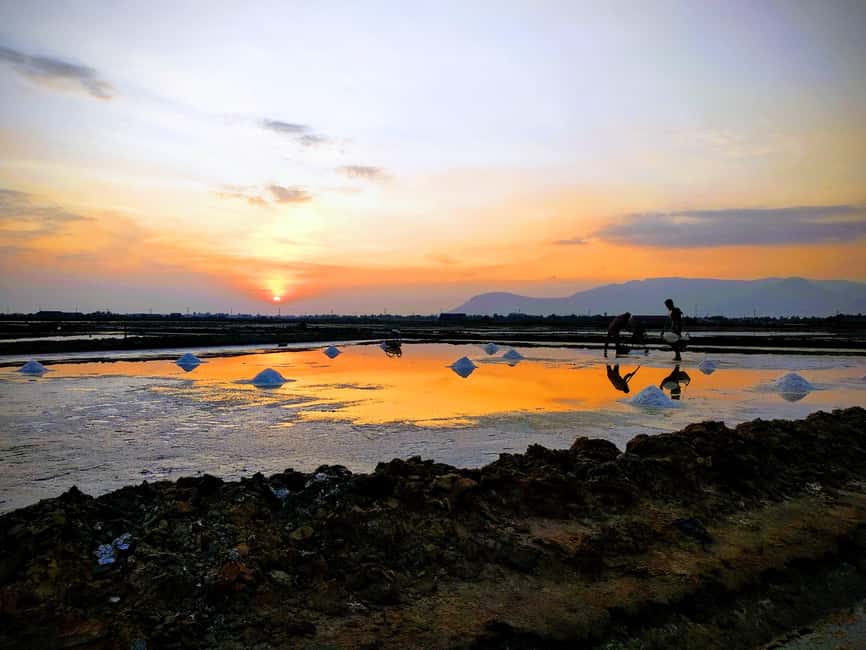 Kampot Pepper & Kep/Crab Market Tours: Salt, Secret lake - Kep Crab Market and the meal decision